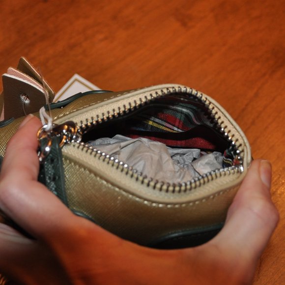 New Shiraleah Panda Coin Purse, Structured, Wrist Strap, Gold & Green, XS - Picture 4 of 4